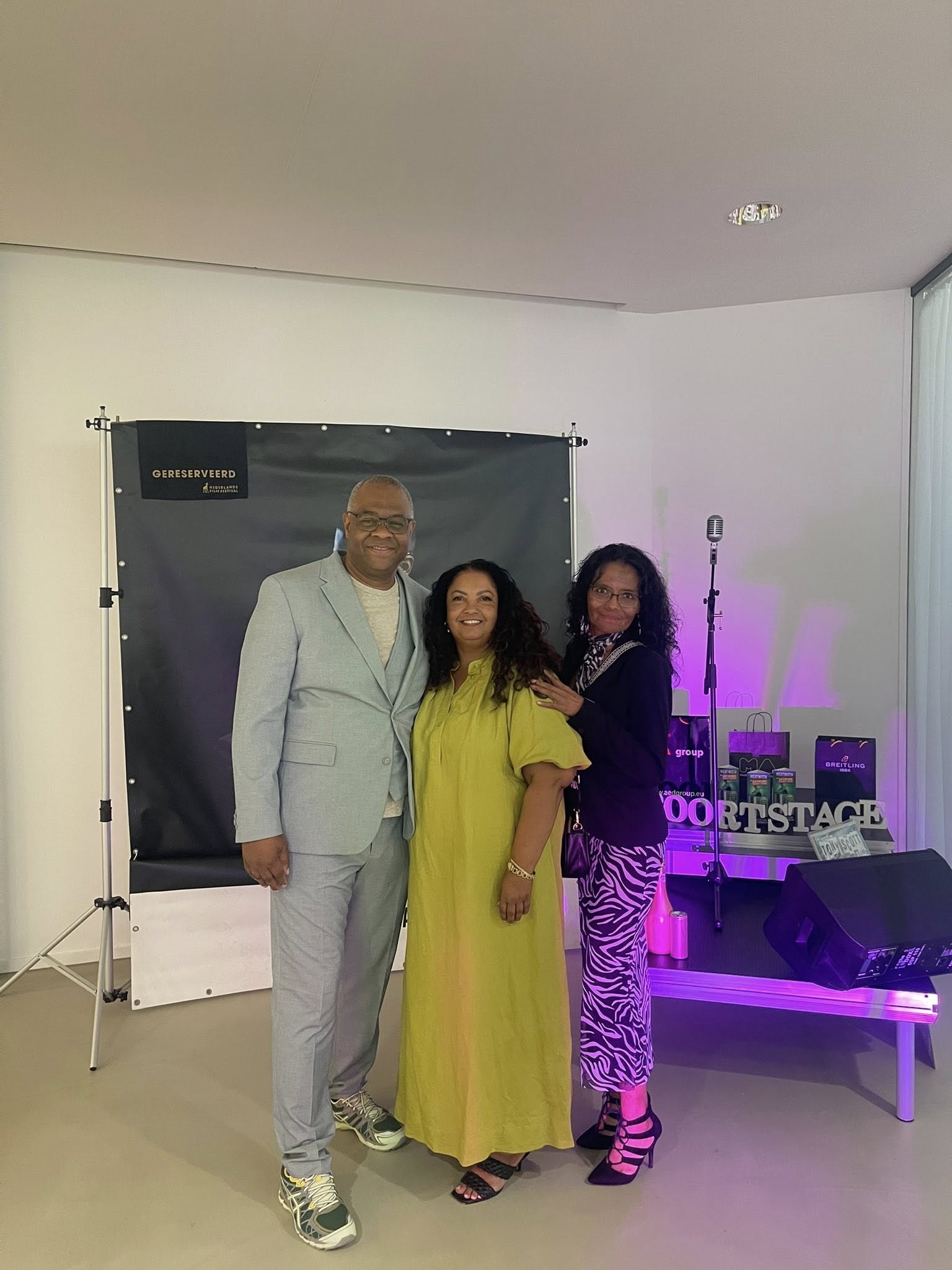 (v.l.n.r.: George O. Janssen, Rachella Vorm en Sheila Janssen